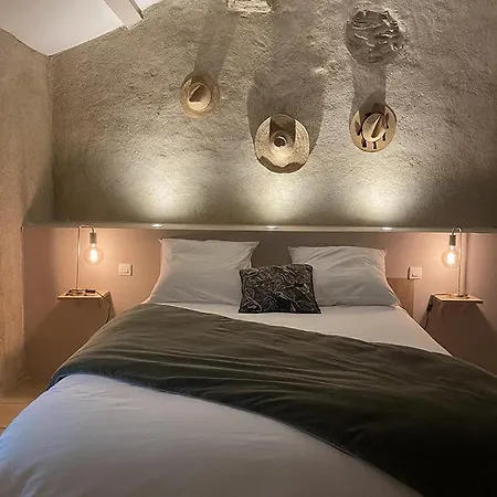 Moulin De L'arcas 3*